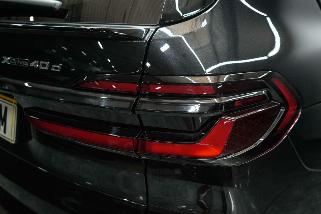 BMW X7 Suv Black #10