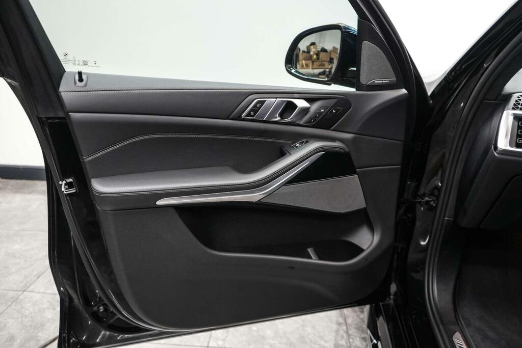 BMW X7 Suv Black #18
