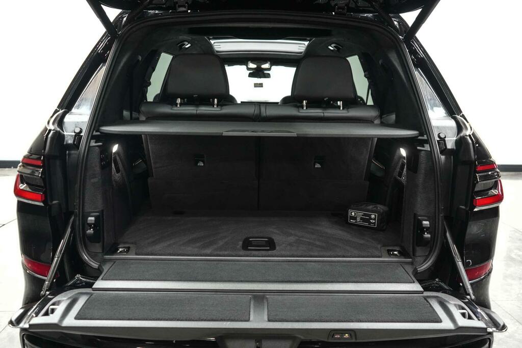 BMW X7 Suv Black #12