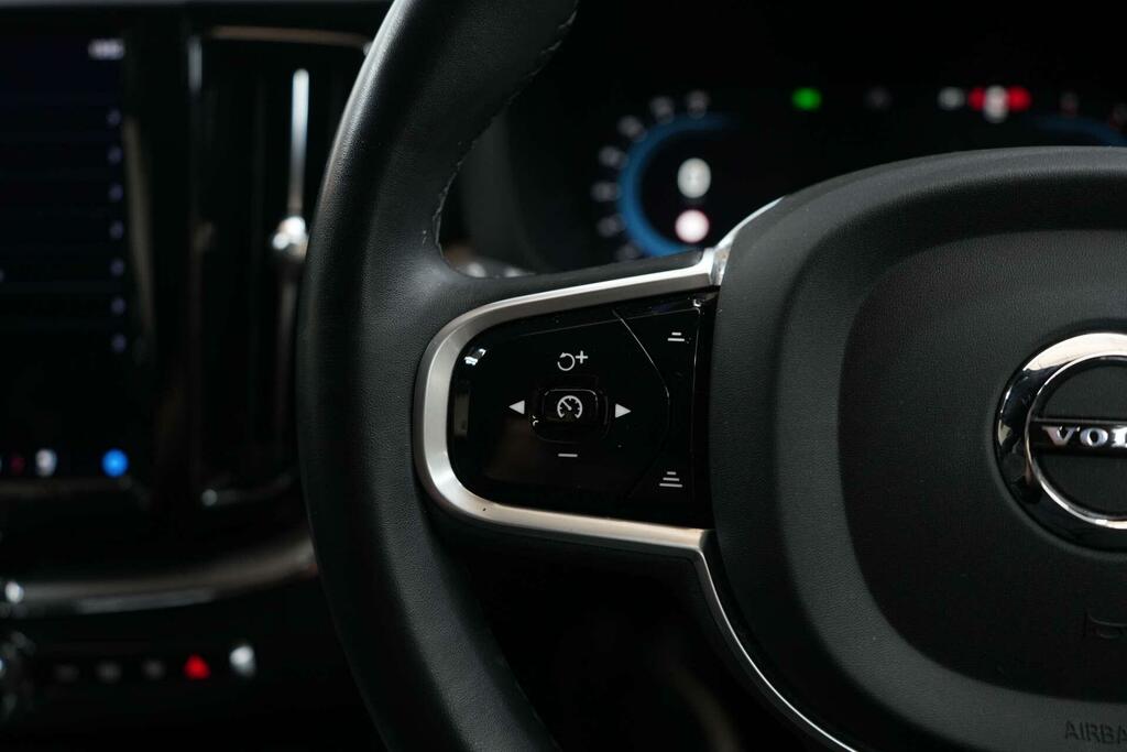 Volvo XC60 Suv Blue #37