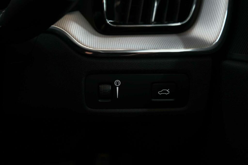 Volvo XC60 Suv Blue #39