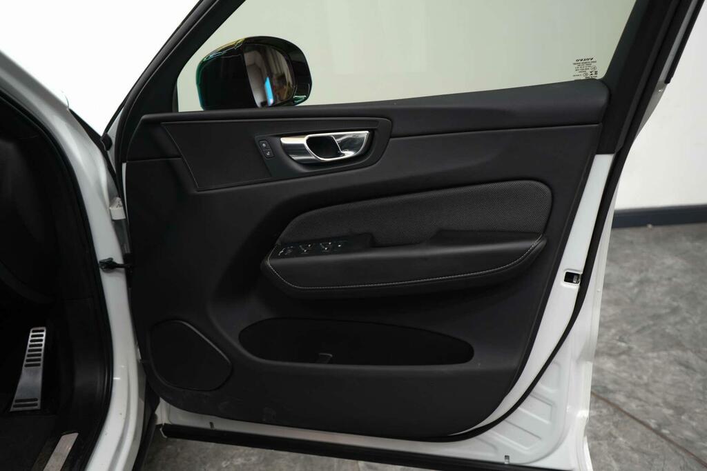 Volvo XC60 Suv Blue #21