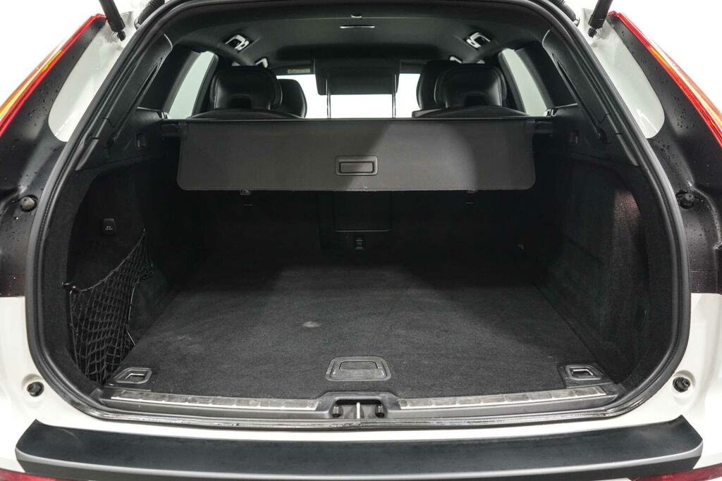 Volvo XC60 Suv Blue #9