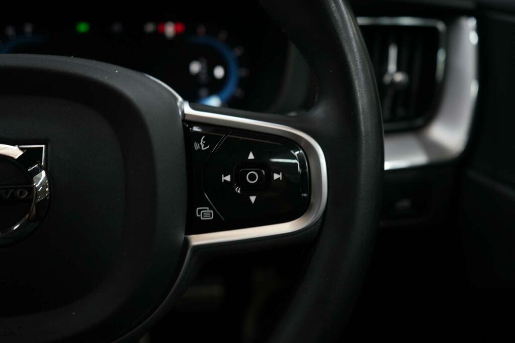 Volvo XC60 Suv Blue #38