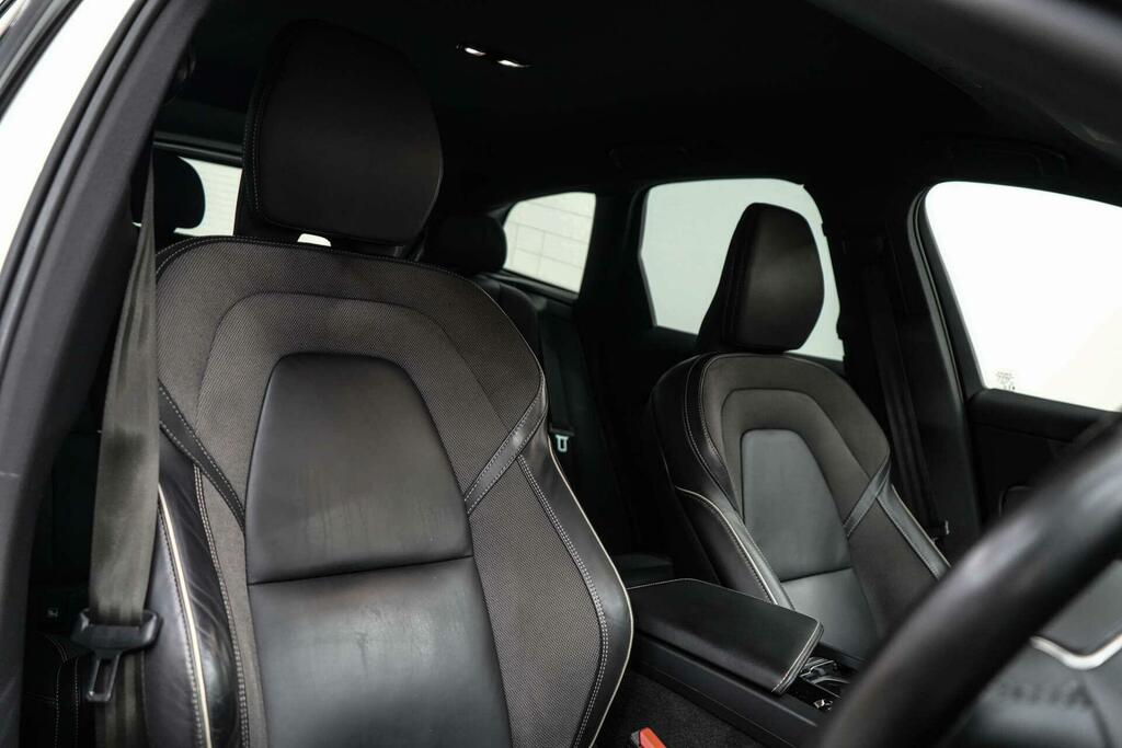 Volvo XC60 Suv Blue #11