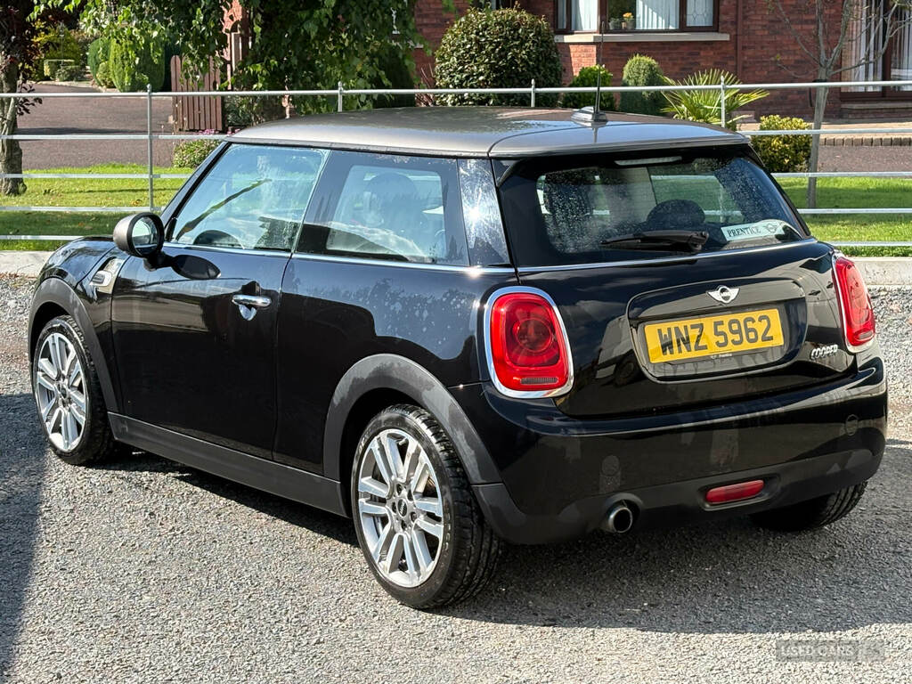 Mini Hatch 1.5 Cooper Seven Black #6