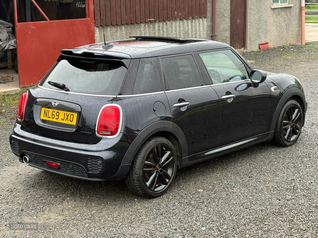 Mini Hatch 1.5 Cooper Sport II NL69JXO Black #6