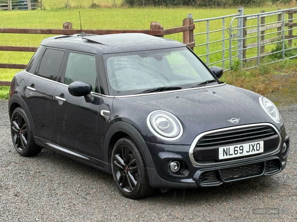 Mini Hatch 1.5 Cooper Sport II NL69JXO Black