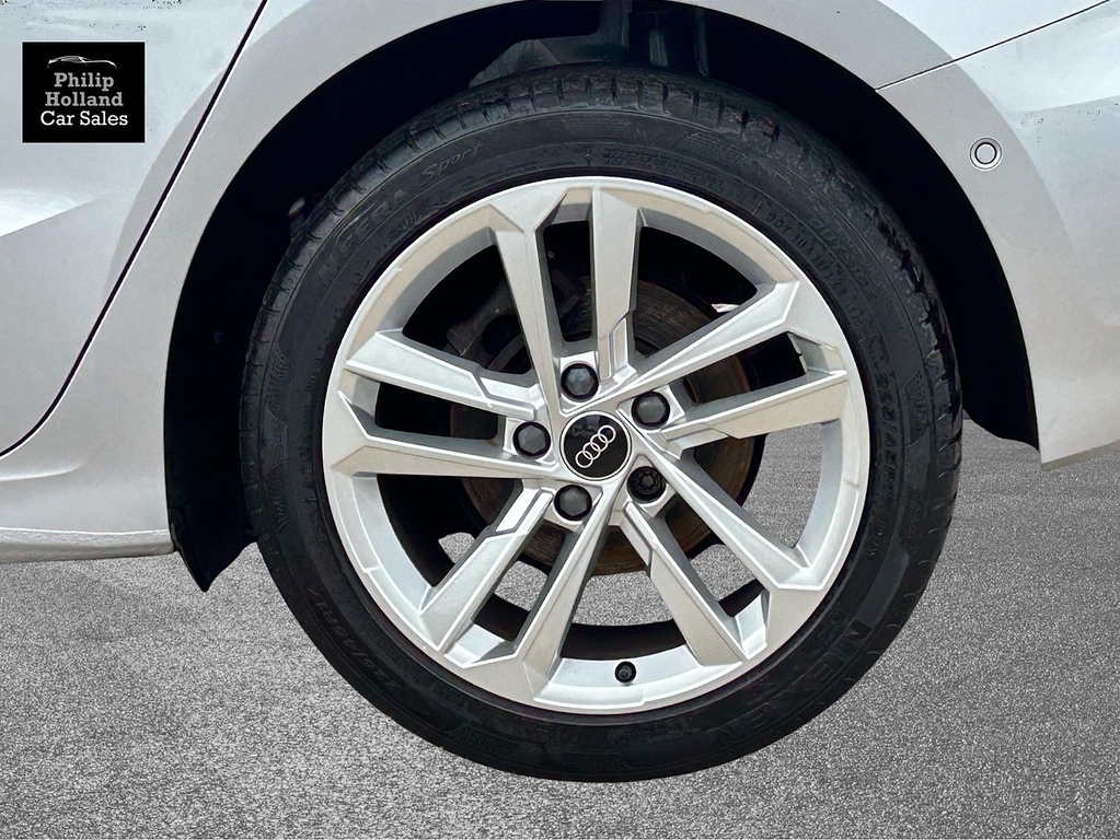 Audi A3 Hatchback LP23YXE Silver #4