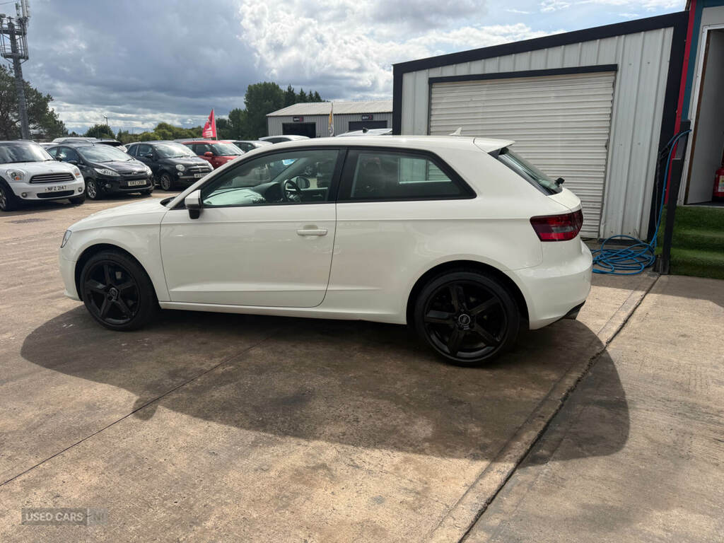 Audi A3 2.0 Tdi Se Technik LL15TXW White #4