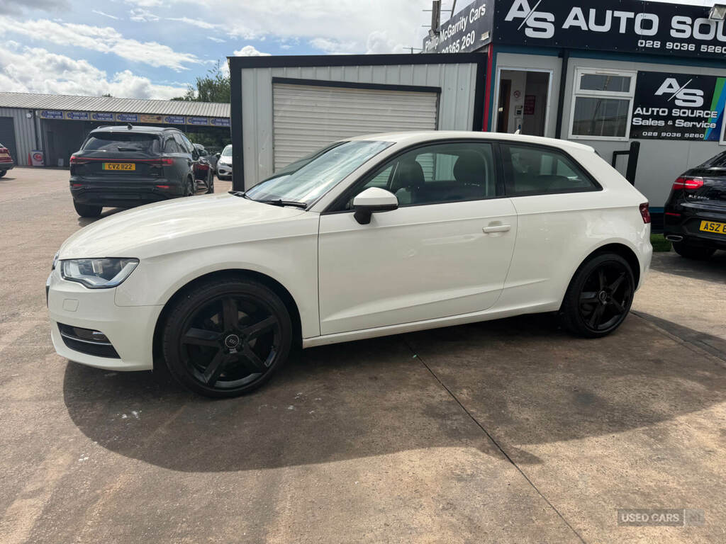 Audi A3 2.0 Tdi Se Technik LL15TXW White #2