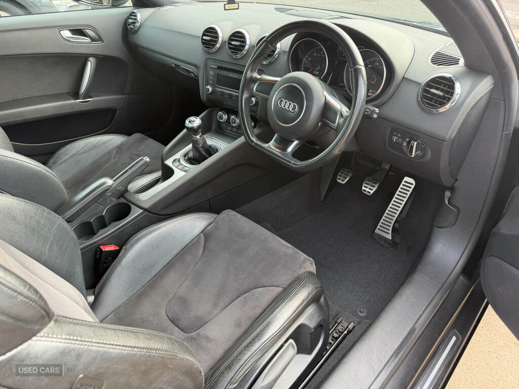 Audi TT 2.0 Tfsi Black Edition Euro 5 Ss #14