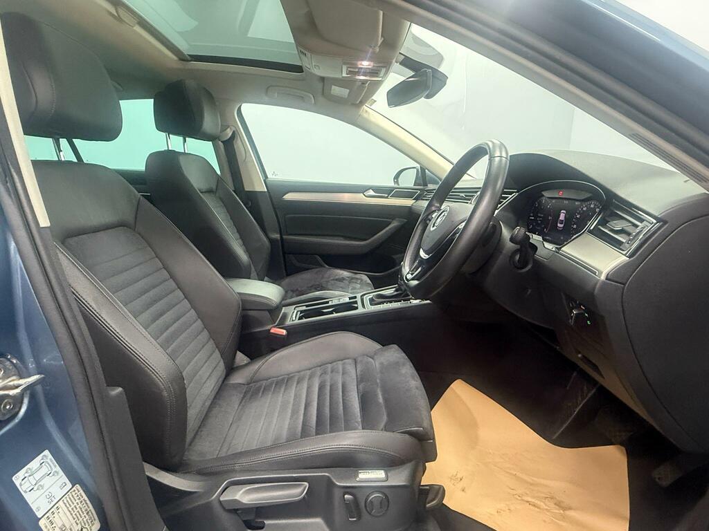 Volkswagen Passat 2.0 Tdi Gt Dsg Panoramic Roof KN67OVG Blue #2