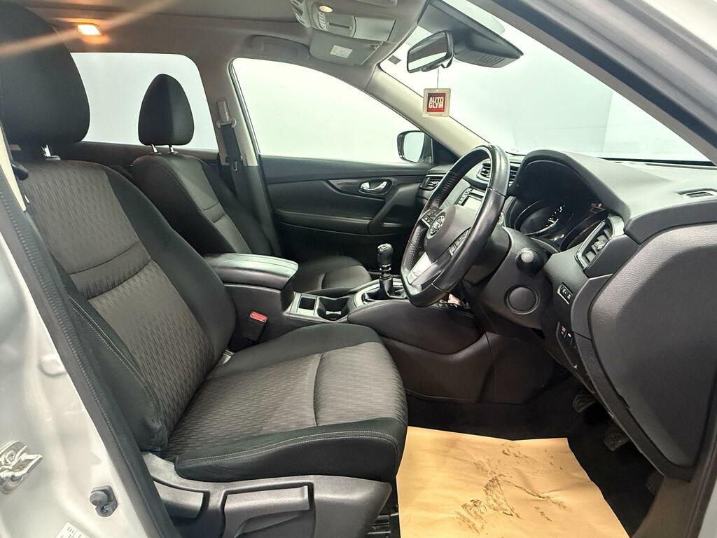 Nissan X-Trail 1.7 Dci N-connecta Silver #2
