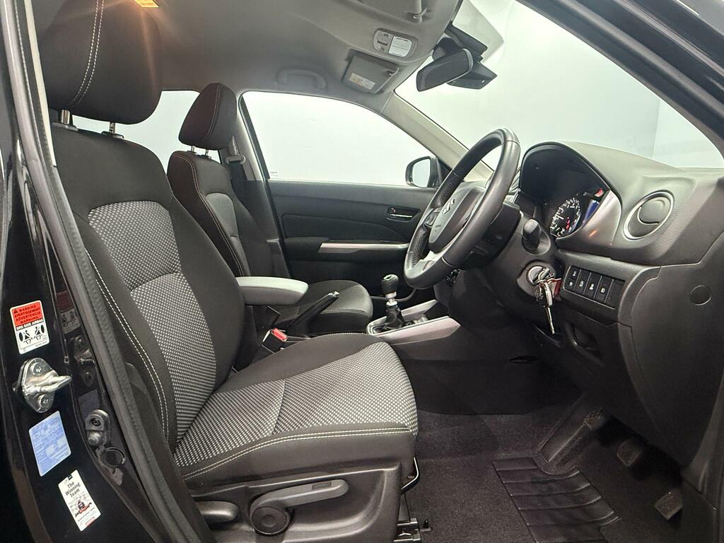 Suzuki Vitara 1.4 Boosterjet 48V Hybrid Sz-t Black #2