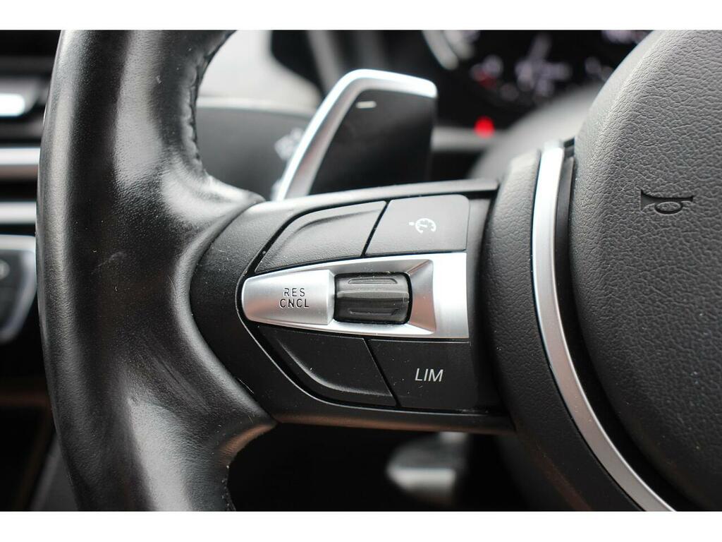 BMW X1 Xline Orange #25