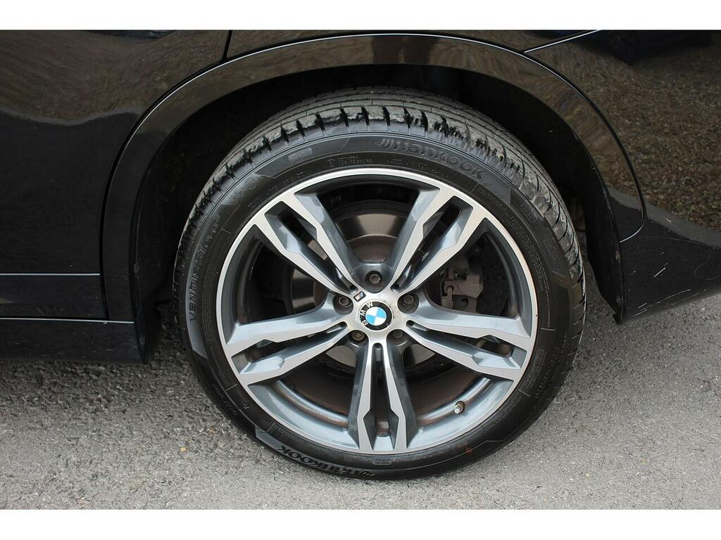 BMW X1 Xline Orange #40