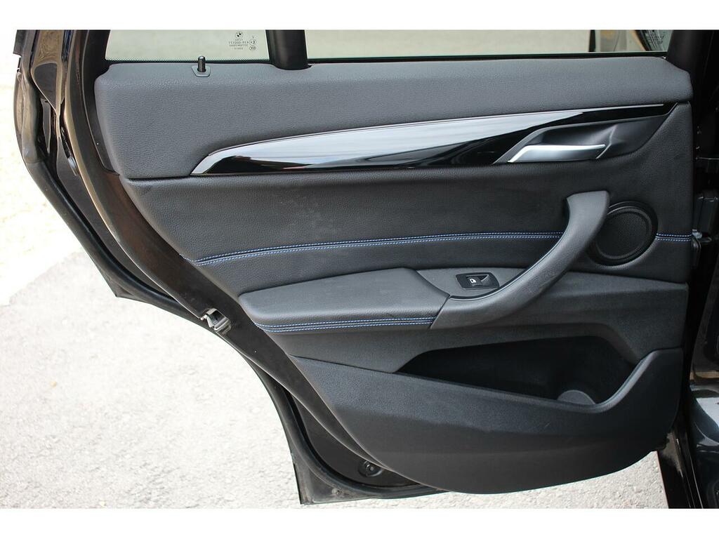 BMW X1 Xline Orange #33
