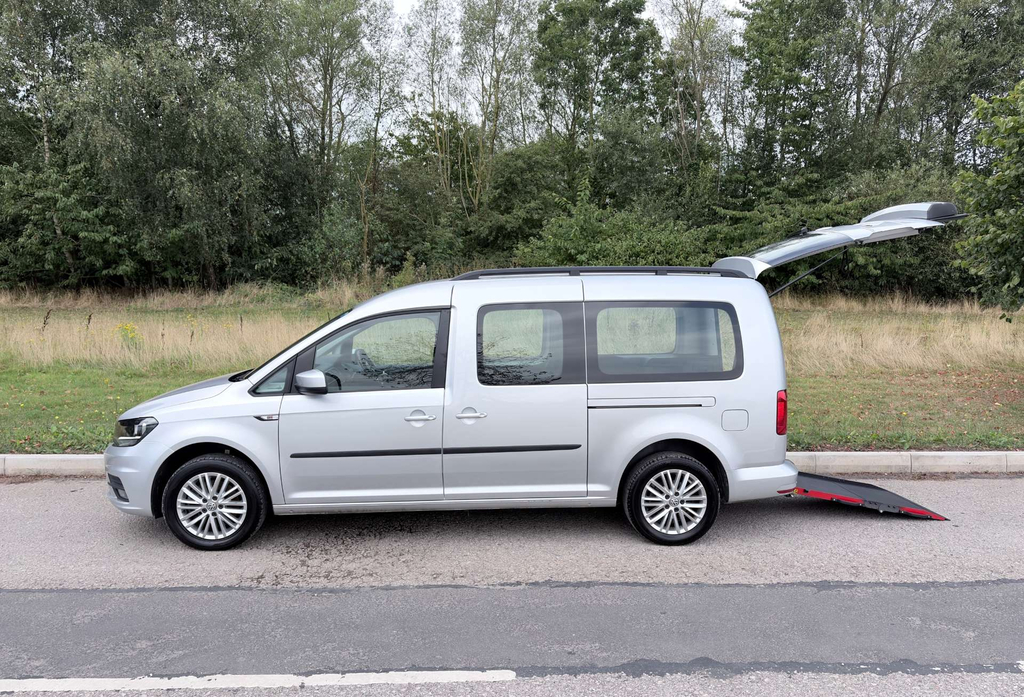Volkswagen Caddy Maxi Life Dsg Wheelchair Accessible Vehicle Wav Di