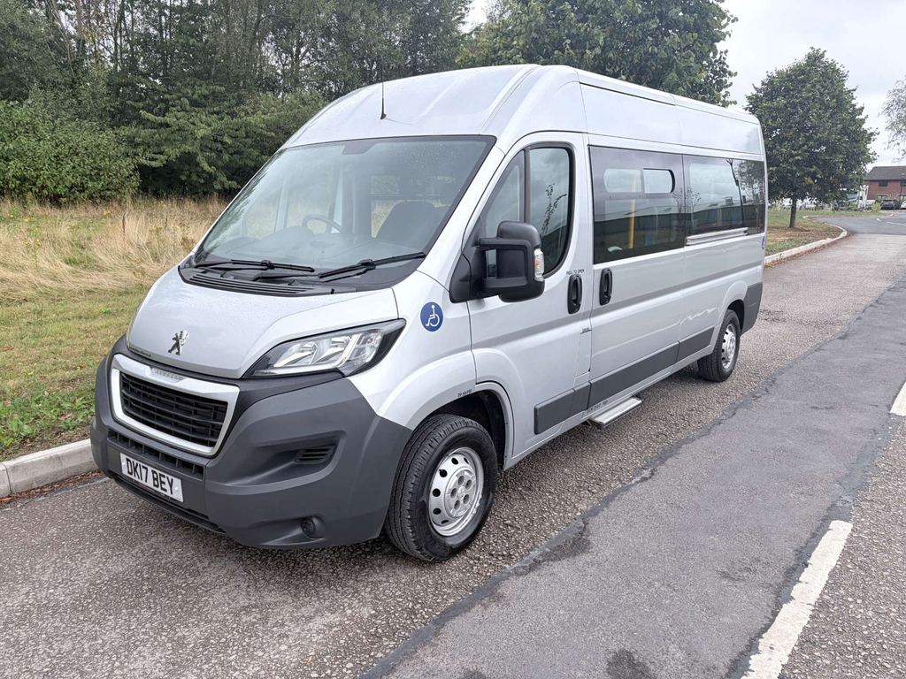 Peugeot Boxer Hdi L3h2 17 Seats Wheelchair Accessible Vehicle Di #2