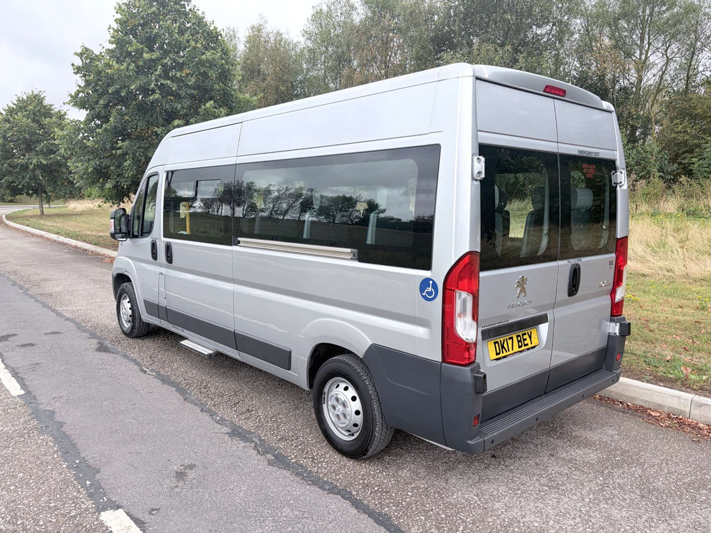 Peugeot Boxer Hdi L3h2 17 Seats Wheelchair Accessible Vehicle Di #4