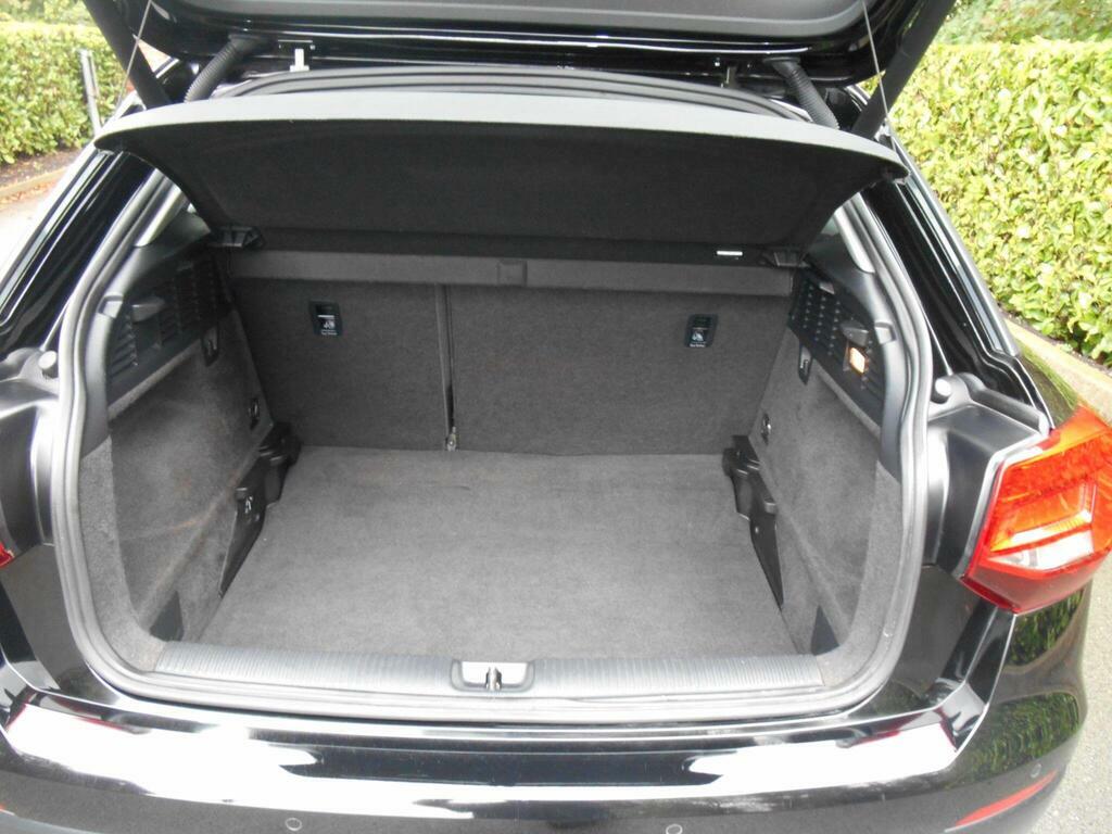 Audi Q2 S Line Grey #7