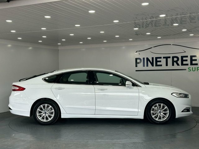 Ford Mondeo 1.5 Tdci Econetic Titanium Hatchback Ma White #5