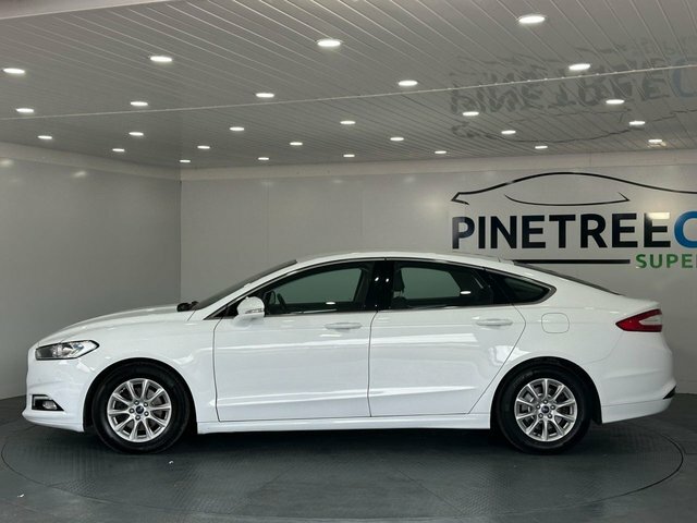 Ford Mondeo 1.5 Tdci Econetic Titanium Hatchback Ma White #4