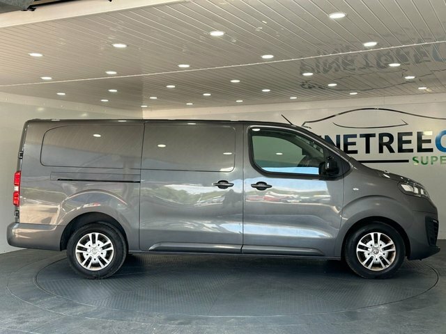 Vauxhall Vivaro 1.5 Turbo D 2900 Sportive Panel Van Man CP71PZR Grey #5