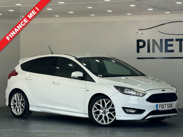 Ford Focus 1.0T Ecoboost St-line Hatchback White