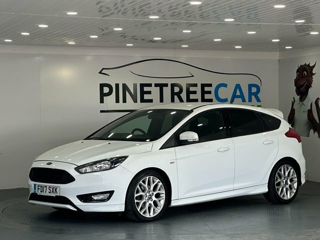 Ford Focus 1.0T Ecoboost St-line Hatchback FD17SXK White #3