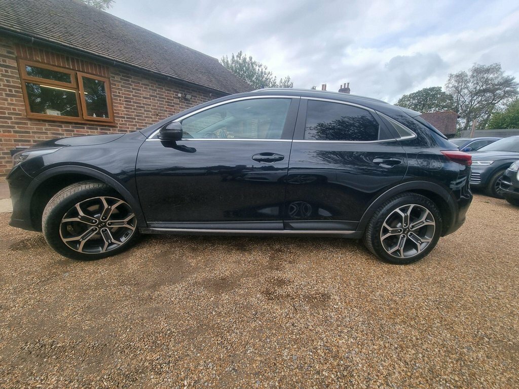 Kia Xceed 1.5L 3 Black #3