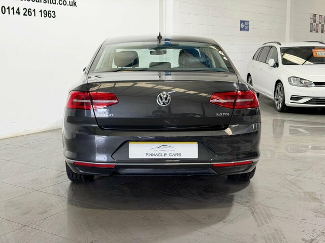Volkswagen Passat 2018 2.0 Tdi Gt Dsg Euro 6 Ss Grey #6