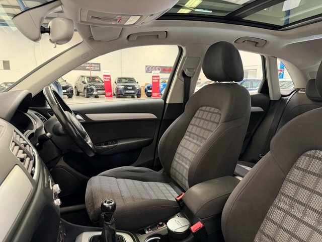 Audi Q3 Suv 2.0 White #16