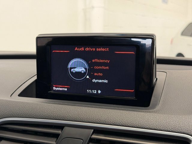 Audi Q3 Suv 2.0 White #23