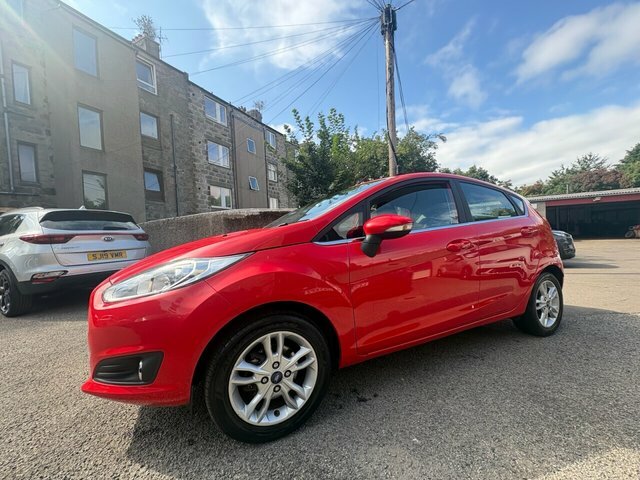Ford Fiesta Ecoboost Zetec Hatchback SC14WLW Red #4
