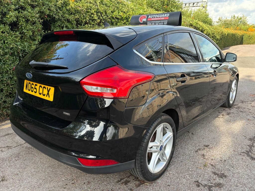 Ford Focus Hatchback Grey #13