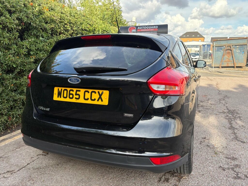 Ford Focus Hatchback Grey #14