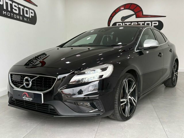 Volvo V40 D2 R-design Edition Hatchback KO19YYE Black #2