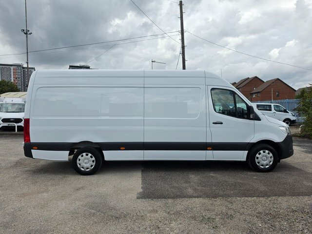 Mercedes-Benz Sprinter 2.0 315 Cdi Premium Lwb Rwd L3 H2 150 Bhp Euro 6 White