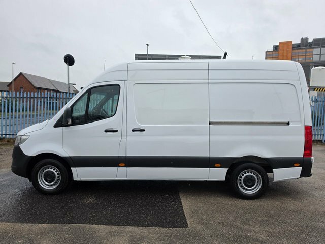 Mercedes-Benz Sprinter 2.0 315 Cdi Progressive Mwb Rwd L2 H2 150 Bhp Eur White #2
