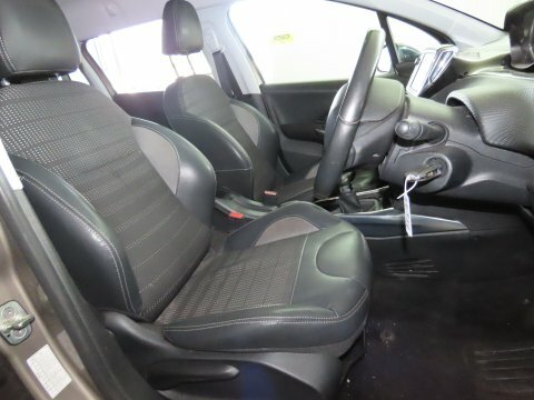 Peugeot e-2008 E-hdi Active Grey #10