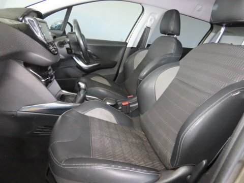 Peugeot e-2008 E-hdi Active Grey #7