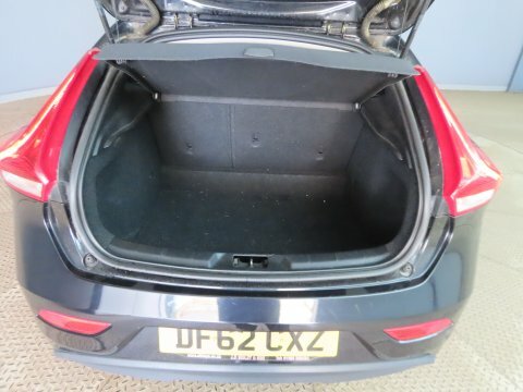 Volvo V40 Hatchback Blue #8