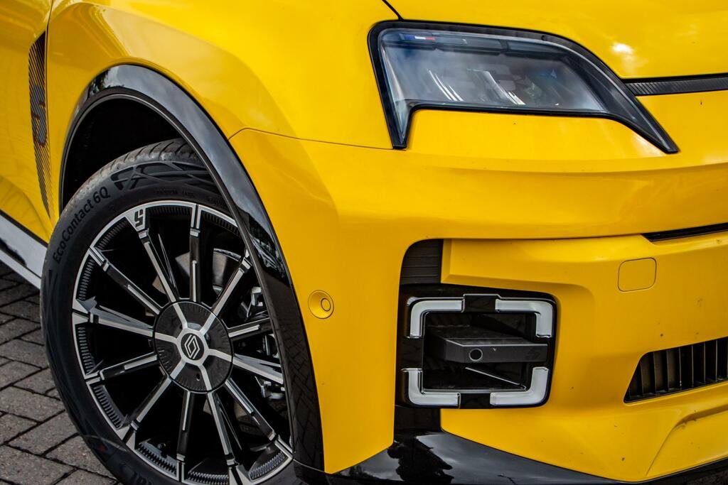 Renault 5 E-Tech E-tech Hatchback Iconic Five Yellow #6