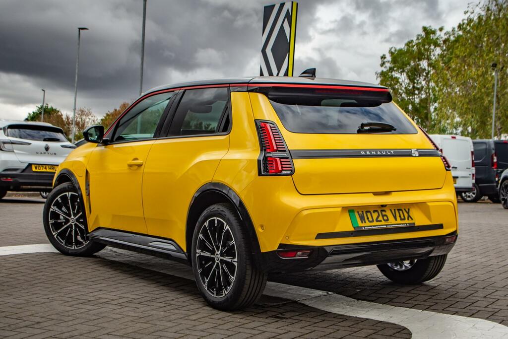 Renault 5 E-Tech E-tech Hatchback Iconic Five Yellow #4