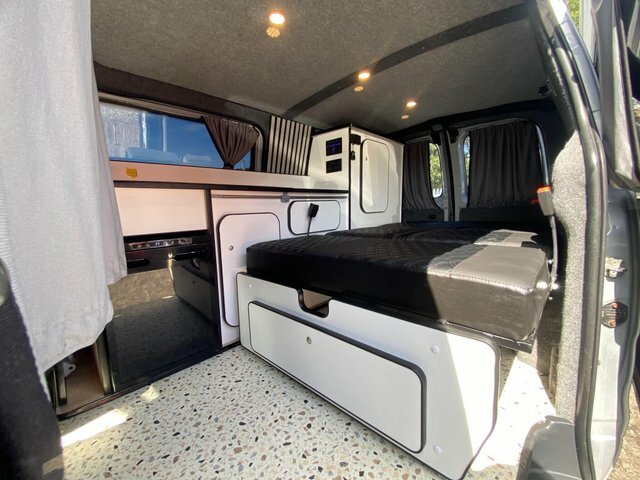 Hyundai iLoad 2.5 Crdi 116Ps Classic Van White #24