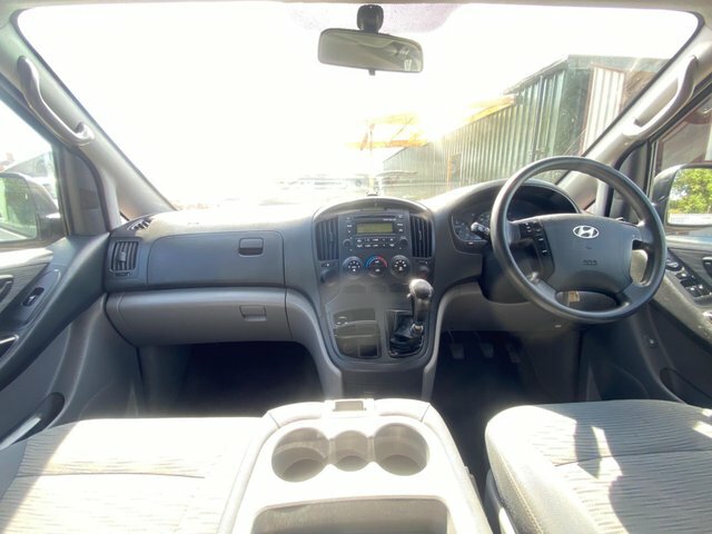 Hyundai iLoad 2.5 Crdi 116Ps Classic Van White #71