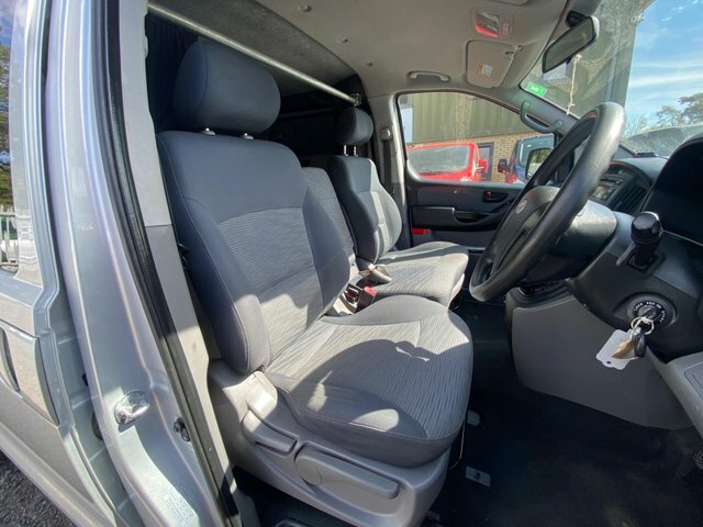 Hyundai iLoad 2.5 Crdi 116Ps Classic Van White #51
