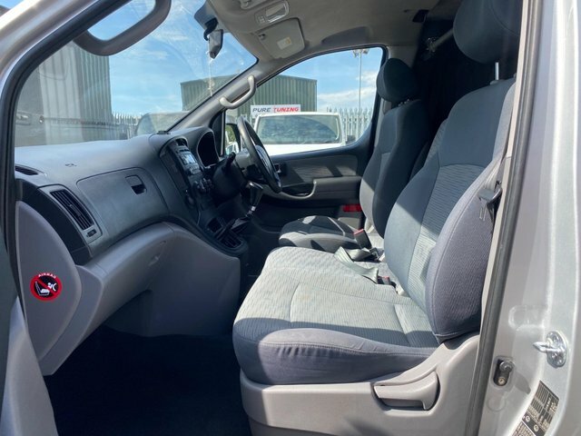 Hyundai iLoad 2.5 Crdi 116Ps Classic Van White #66